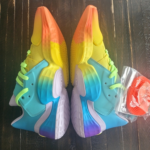 NEW Adidas James Harden Vol. 4  Mens Sneakers 9.5 main image 5